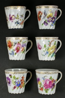 画像3: ドレスデン磁器 ブーケ文デミタスカップ6客
