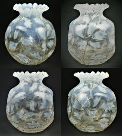 画像2: 花文オパルセントガラスの巾着型花瓶