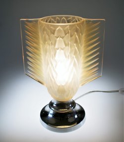 画像1: ART DECO  オパルセントガラスのランプ