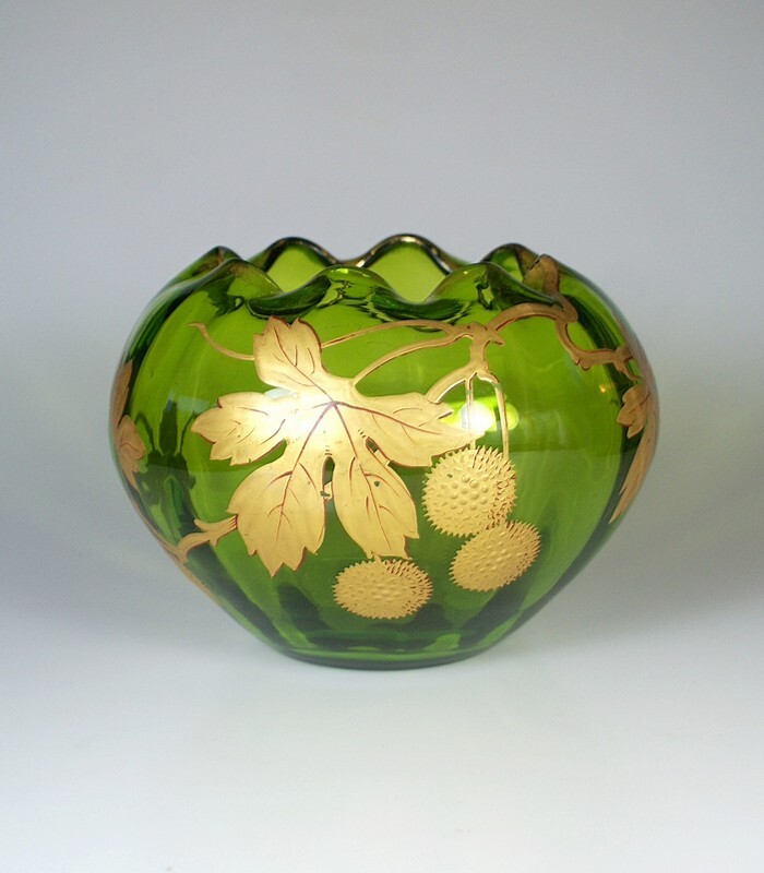 【BACCARAT】バカラ　プラタナス文金彩緑色花瓶（球形）